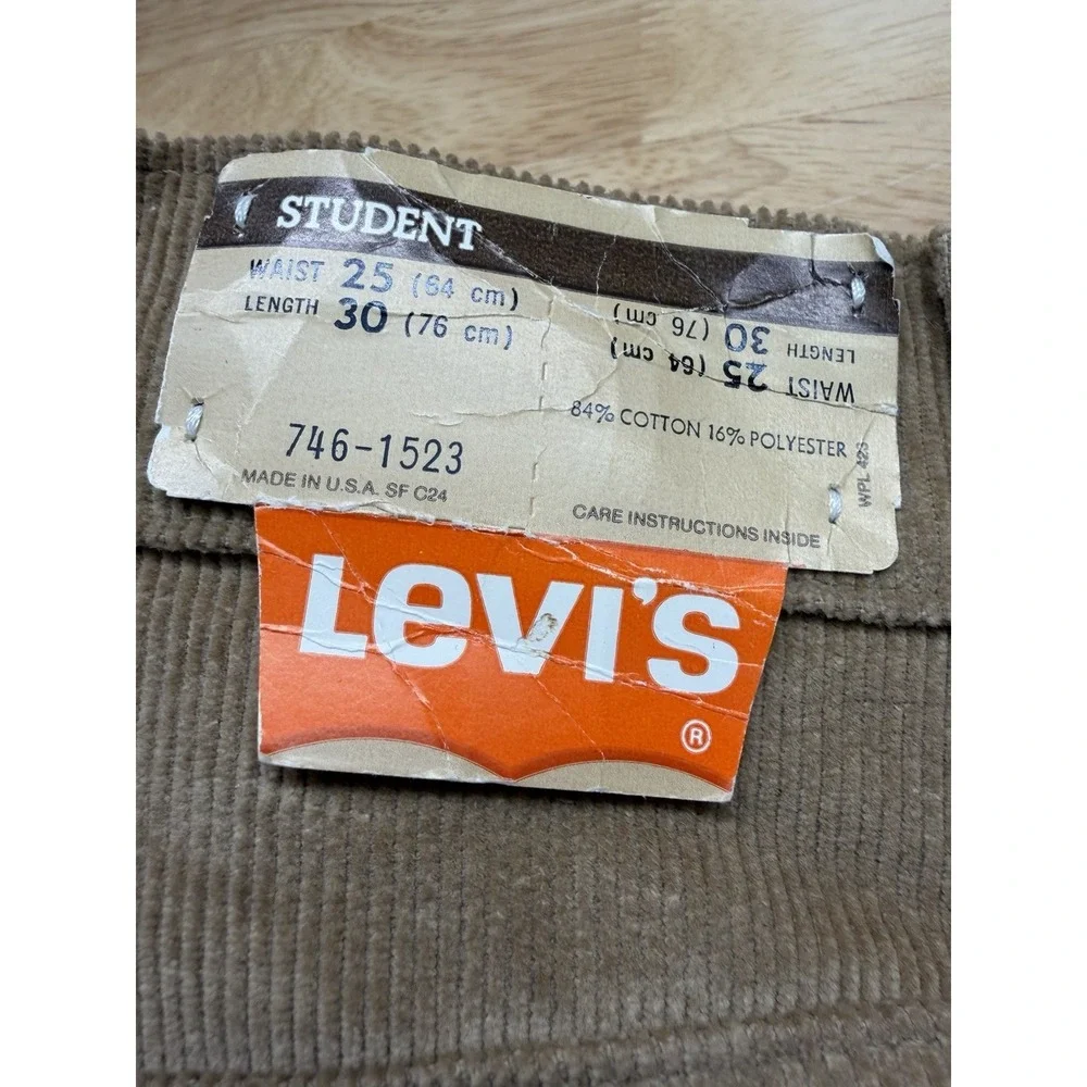 Vintage Student 70s Levi's Tan Corduroy‎ Bell Bottoms 25X30 Wide Baggy Barrell